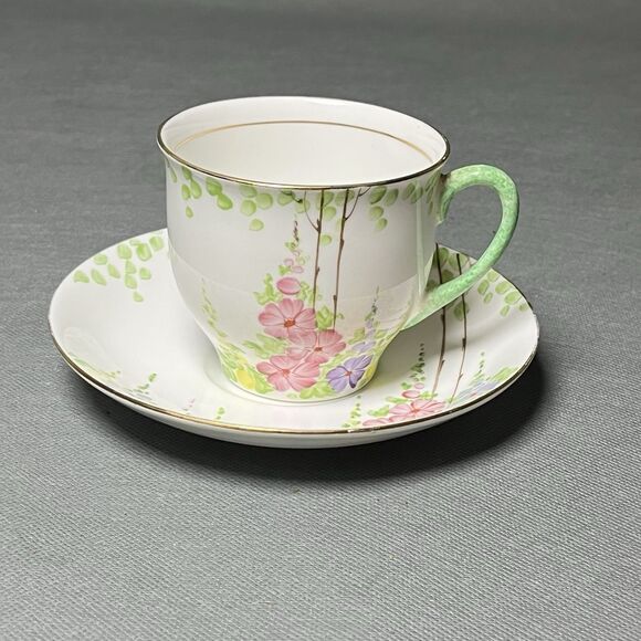 Royal Standard Mayfair Footed Teacup & Saucer Floral Bone China - Picture 2 of 13